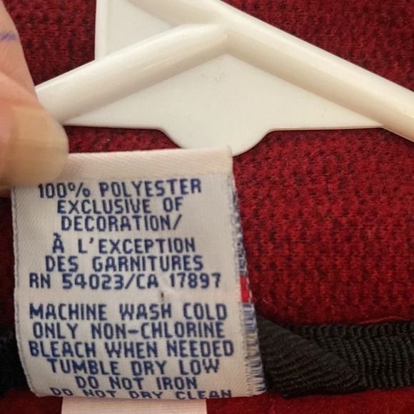 Old Navy  pullover size  XL maroon red quarter zip - Picture 5 of 5